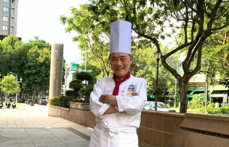 阿基師「川味口水雞」染蘇丹紅道歉了！528盒賣光「已無存貨」