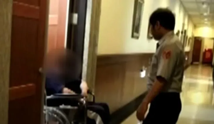 殺妹醃頭案3/為錢殺妹肢解還裝瘋賣傻！審判裝瘋不認罪…還當庭昏迷