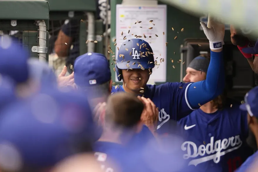 影/大棒一揮球就出牆！大谷翔平開轟春訓打擊率破5成　總教練笑了
