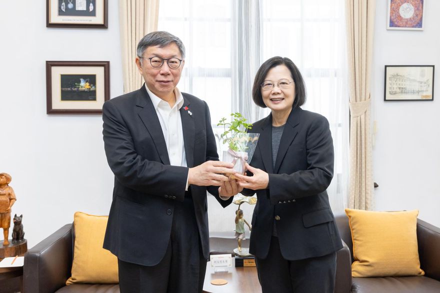 拿蔡英文、柯文哲「牛肉麵會談」對比　吳怡萱酸賴清德：總統說了算