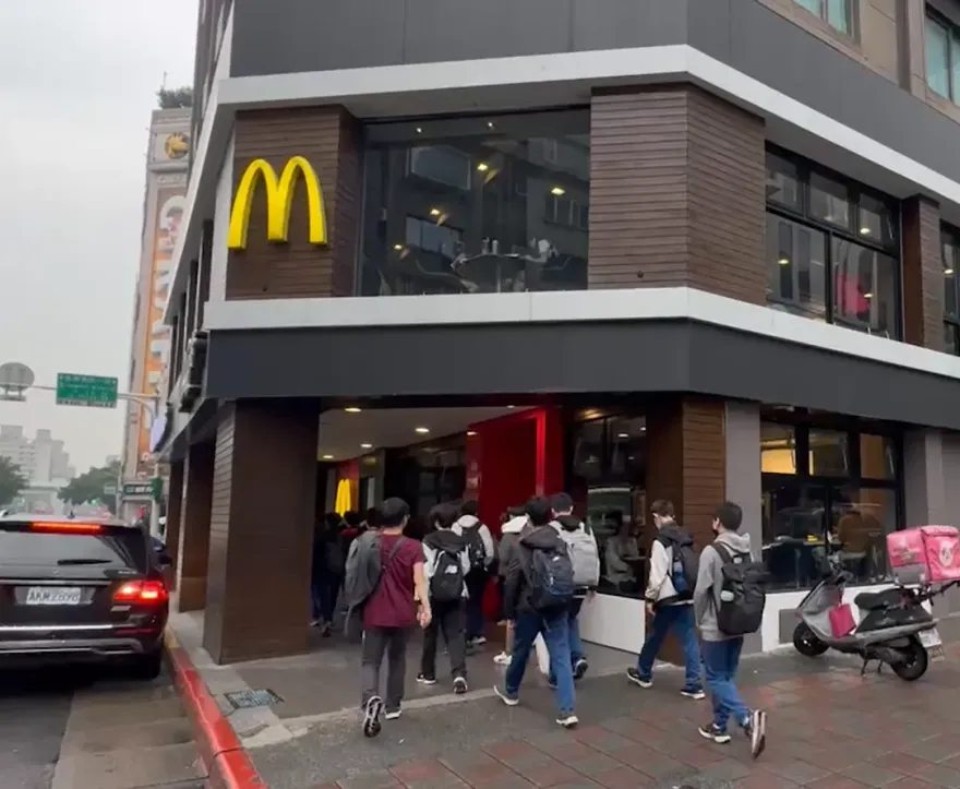 快訊/可以點餐了！全台麥當勞門市、網路平台恢復正常　官方澄清「非網路攻擊」