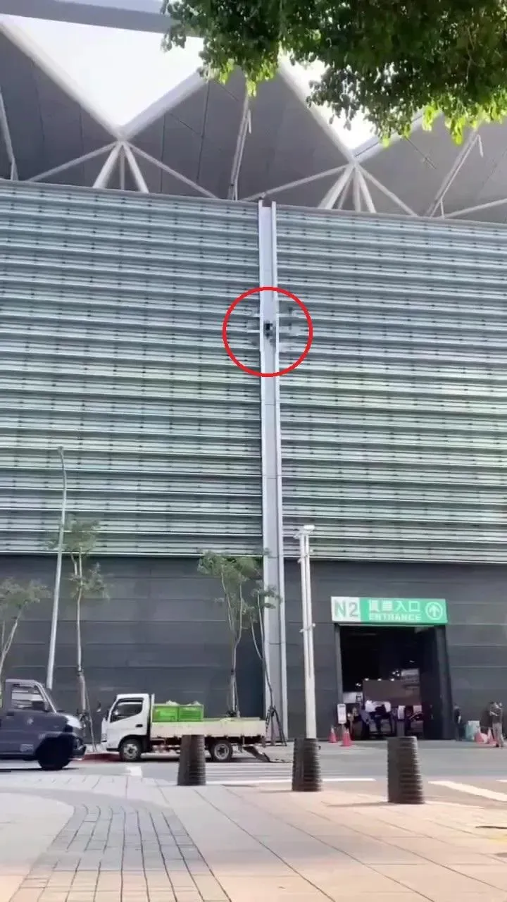 影/玩命畫面曝！跑酷教練潛南港展覽館　沿9樓外牆蜘蛛功爬下