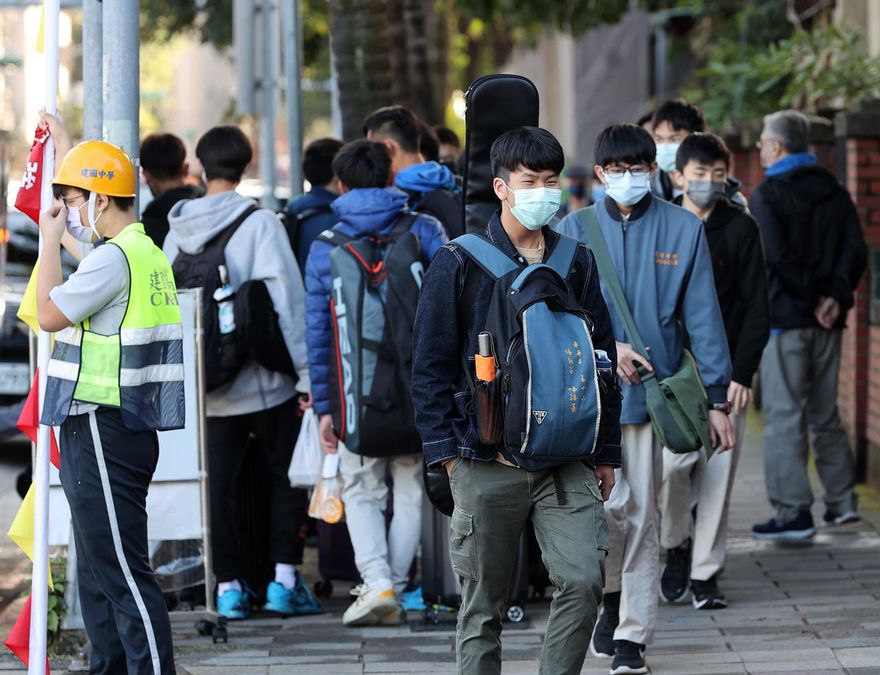 學生崩潰了！嘉義縣配合「全中運」　明年寒假提早結束