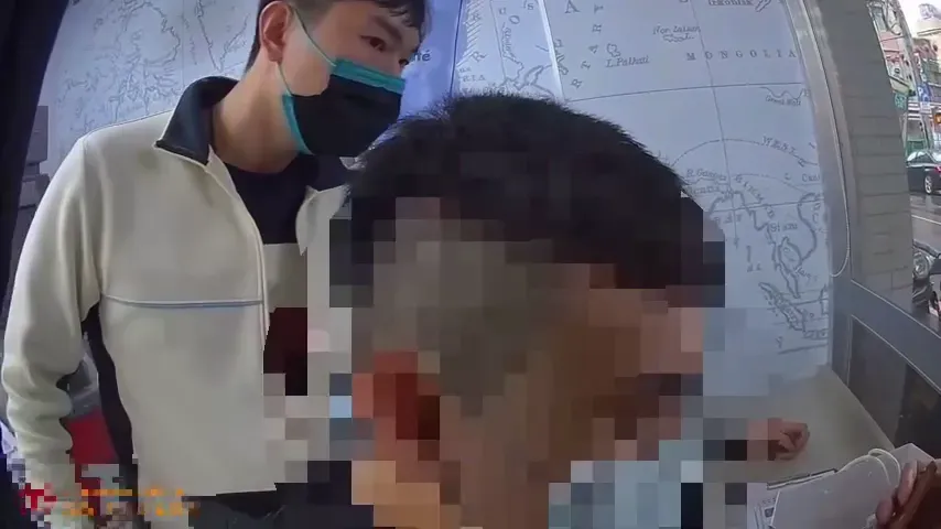 影/怕你黑吃黑！三重警逮車手　竟搜出追蹤器跟WIFI分享器