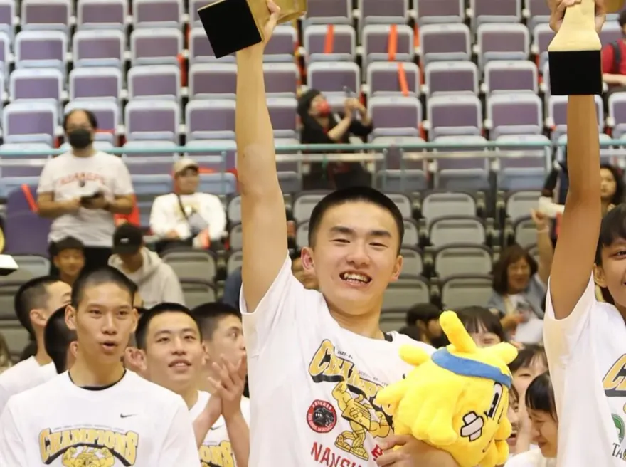 HBL/比肩高國豪！最狂菜鳥「神岡Curry」黃瀚陞一人包辦新人王+MVP
