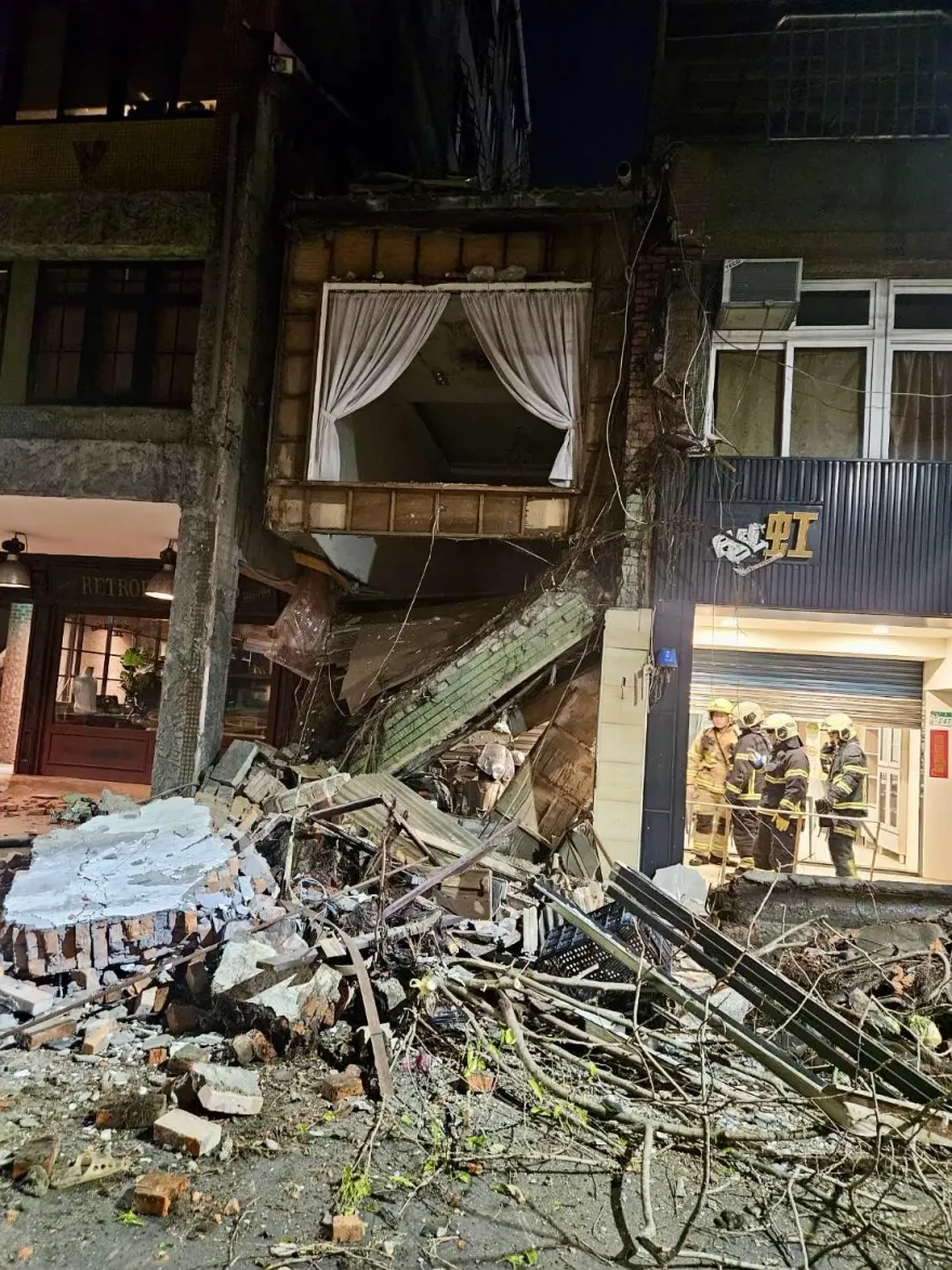 北市大安公寓坍塌！「50年老屋空8年」　鄰居懷疑又是工地惹禍