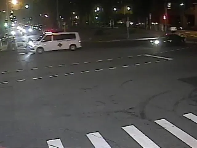 快訊/撞擊影像曝光！台中22歲騎士「未禮讓救護車」遭撞亡…警一查又是酒駕