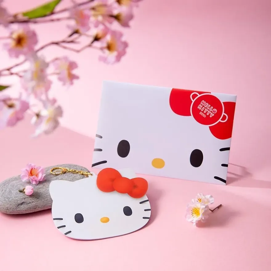HELLO KITTY迷快收！超巨大造型悠遊卡萌翻　5000張現貨限時開搶
