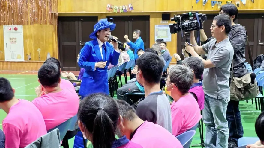 「小鳳飛飛」方寧消失2年復出歌壇！曾賣房圓夢負債500萬近況曝光