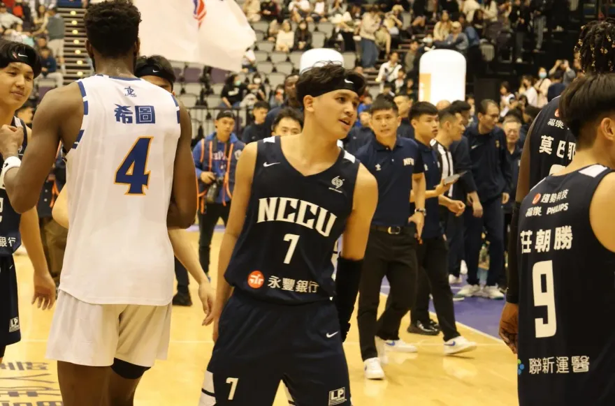 UBA/差點翻船！衛冕軍「宇宙政大」險勝虎尾科大　明挑戰4連霸