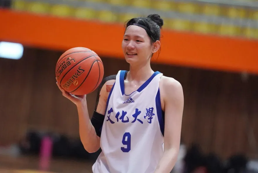 UBA/郭虹廷38分11籃板！文化逆轉佛光　收校史第4座女子組季軍