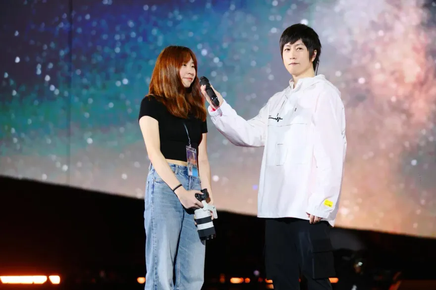 影/冠佑女兒小薔薇長大了！登上五月天演唱會　阿信暖承諾1事