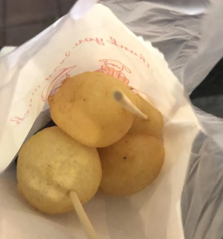 就愛這一「球」！台灣夜市美食百百款　網推「這小吃」成冠軍：肯定要吃！