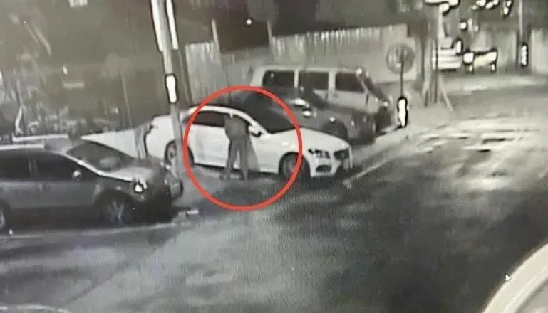 影/7車一夜遭破窗行竊損失20萬　竊嫌遭逮辯「控制不住自己」
