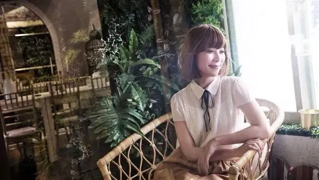 貴婦奈奈逃亡加國！喊冤很苦「每天吃即期品」　專家怒轟身上穿名牌「超唬爛」