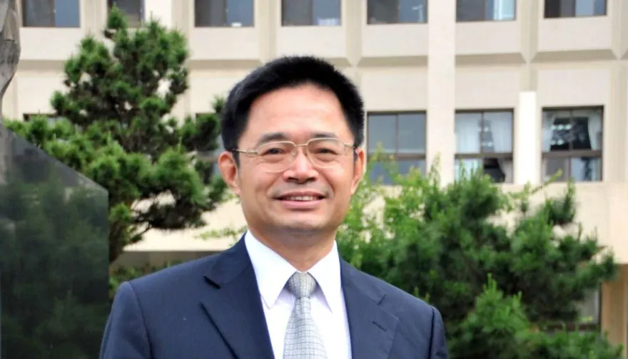 新北市小內閣人事異動　蔡庭榕接法制局長、洪玉玲真除體育局長