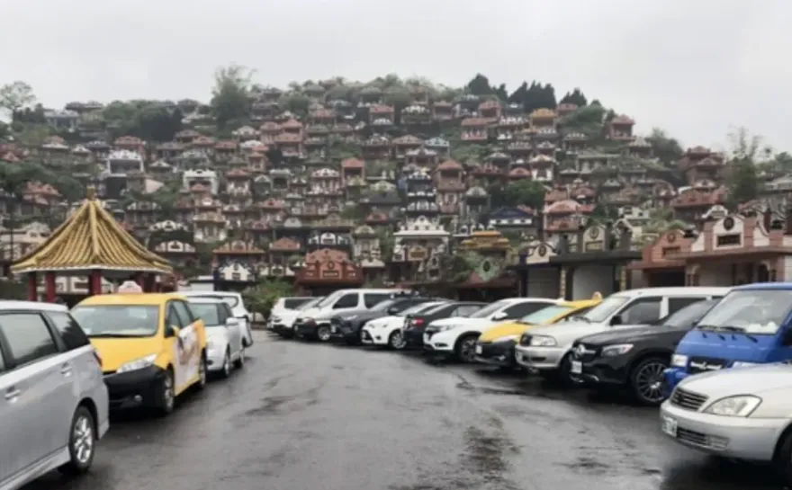 清明掃墓湧車潮　東北角四大公墓交通疏導措施曝