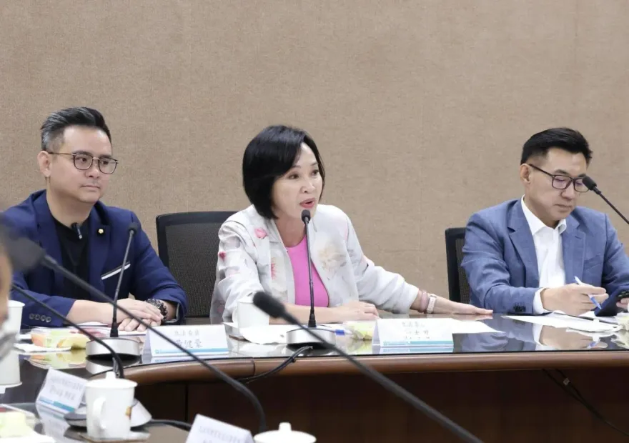民主基金會「突襲開會」甩鍋韓國瑜！　前董事說話了：民進黨非常不聰明