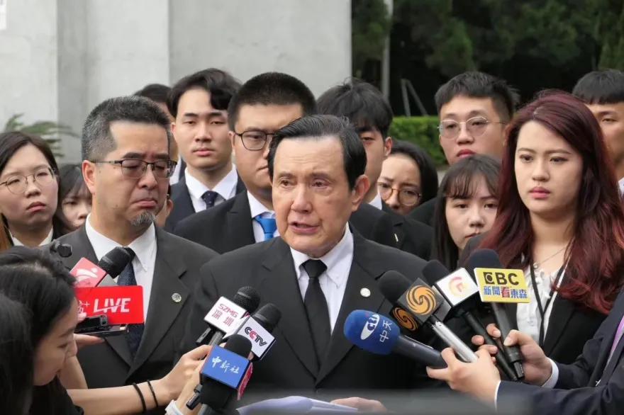 影/馬英九悼念黃花崗七十二烈士數度哽咽　談全台大地震：盼一切平安