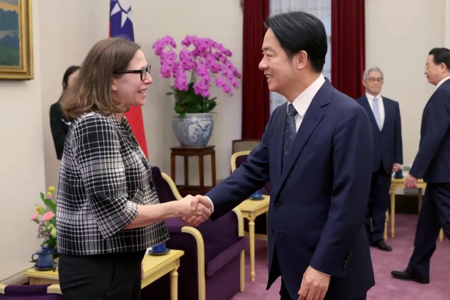遭川普解僱？美國在台協會（AIT）主席羅森柏格驚傳離職