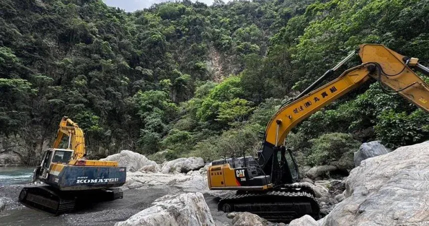 砂卡礑步道0.85K傳出異味！竟是死雞　找到1隻鞋「主人身分待確認」