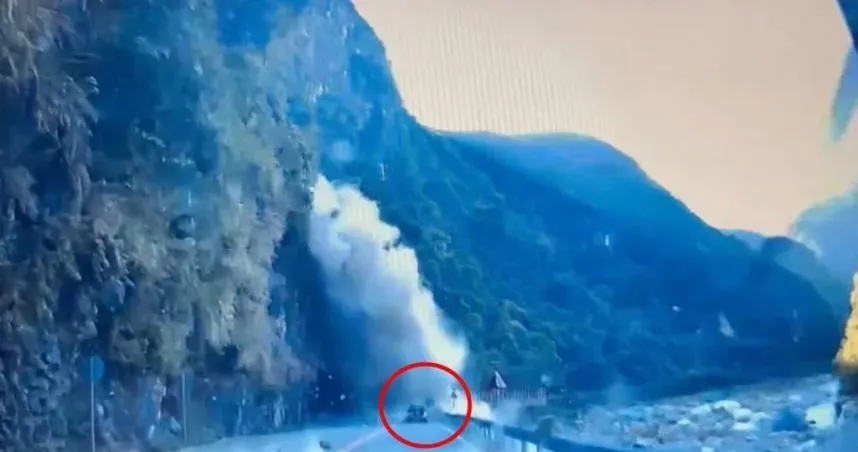7.2強震撼全台/寧安隧道山崩畫面曝！吉普車與機車遭吞噬　民眾嚇壞