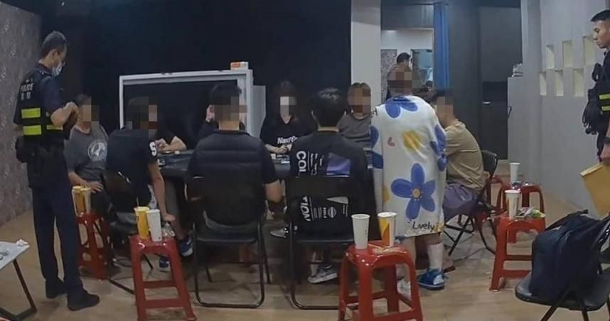 台南茶飲店樓上藏賭場！警拂曉攻堅…13賭客全嚇傻