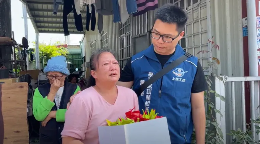 7.2強震撼全台/才拍畢業照！黃家安腦死昏迷師生不捨　同學摺紙鶴幫集氣