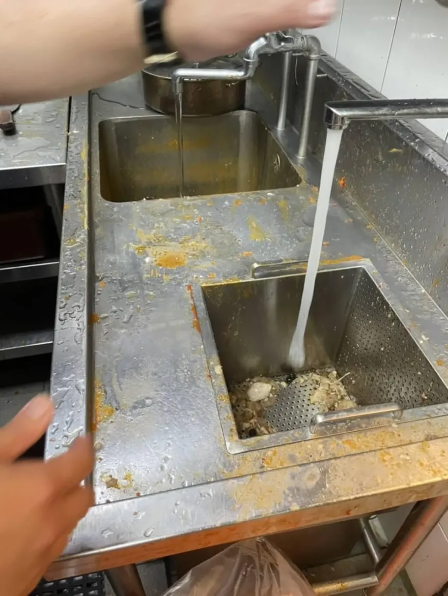 初瓦、嚮辣疑食物中毒案！王品致歉公布「3賠償方案」　已連繫2組海外顧客