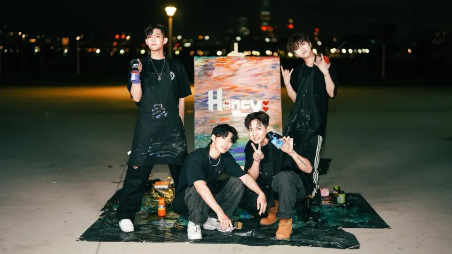 敲碗1年！U:NUS定情紀念曲曝光　上線日藏生日巧思「獻專屬禮物」