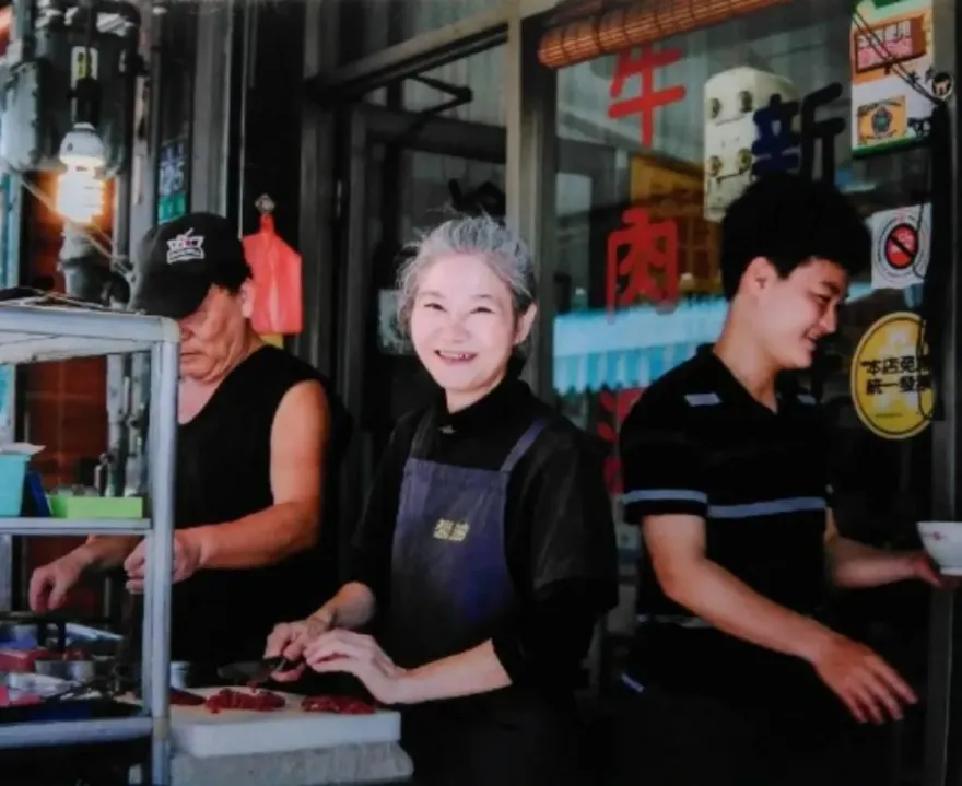 台南牛肉湯名店永久歇業！老闆癌末住安寧病房　妻哽咽惹哭數萬網友
