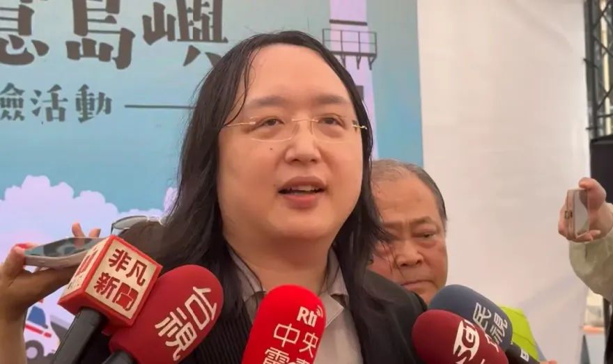 畢業旅行？唐鳳赴澎湖宣揚5G政績慘翻車　縣府員工打臉：沒訊號