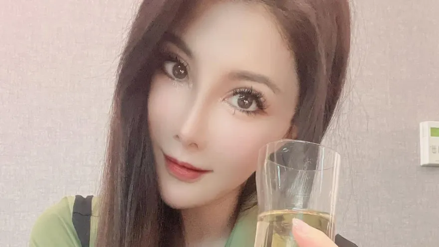 快訊/保時捷遭噴漆主使者是前男友！楊麗菁經紀人：她與任何人沒有糾紛