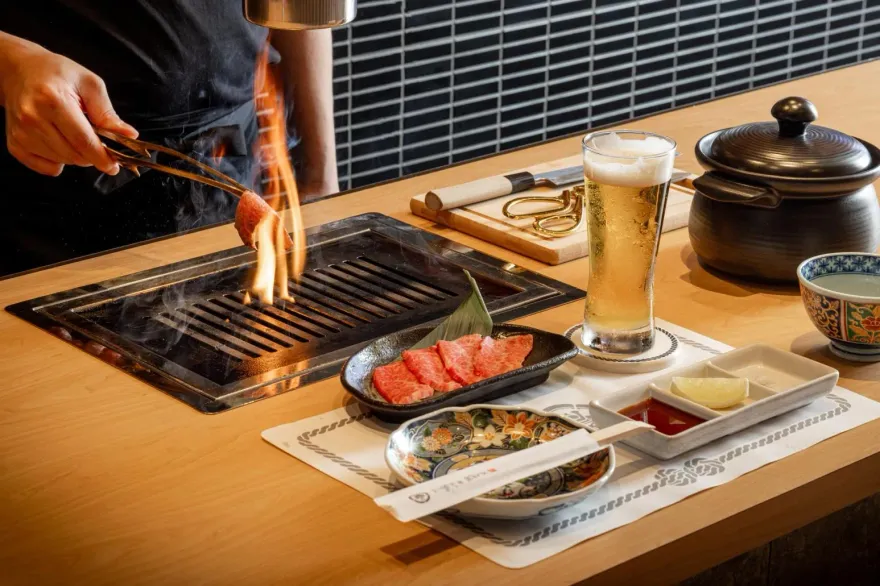 好瞎！知名和牛燒肉店販售過期食材　前員工：「日籍老闆根本沒把台灣人放眼裡」