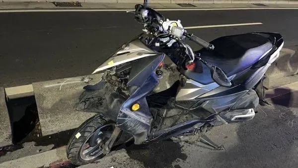 快訊/台北大度路凌晨機車自撞分隔島！　男騎士「臉部著地」重傷昏迷送醫