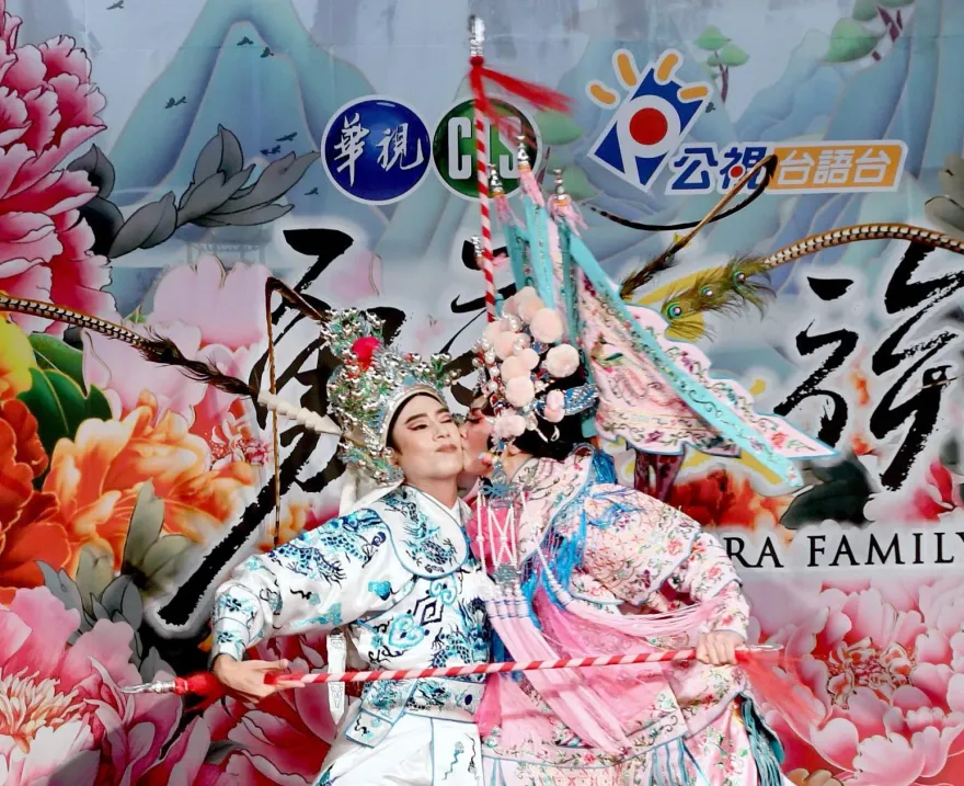 被陳亞蘭無預警激吻　莊凱勛嚇呆：怕被追殺