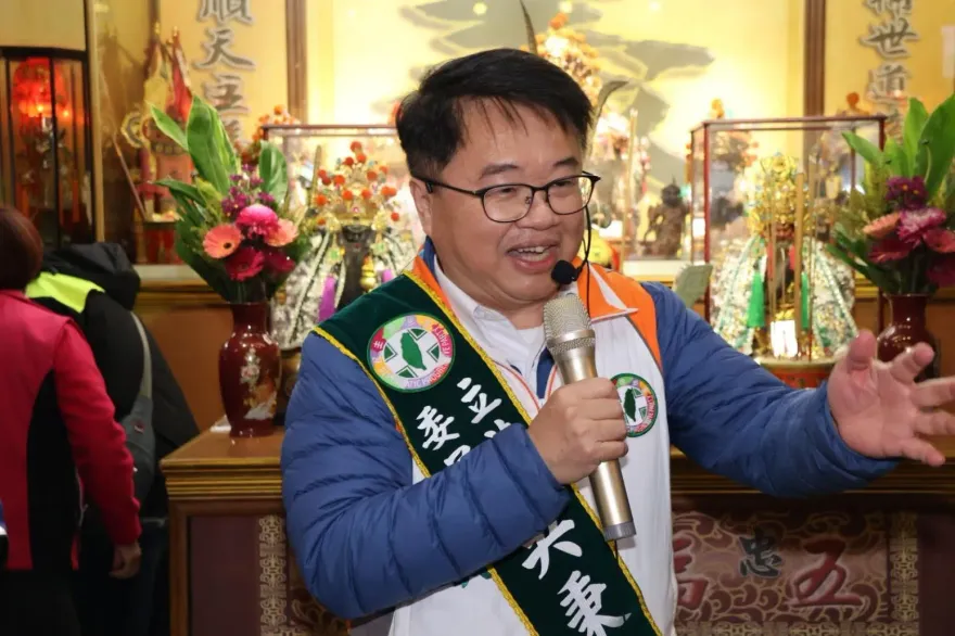 《選罷法》修法吳秉叡突轉彎撤案　藍轟綠把修法當兒戲：難怪國家越來越亂