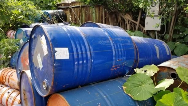 驚悚！廢鐵廠油桶爆炸　馬國37歲工人「頭部炸開」四肢噴飛慘死