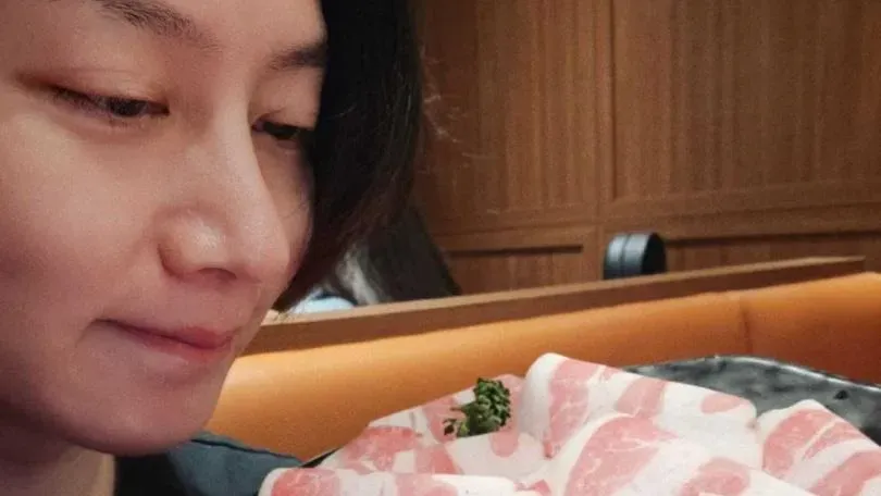 「好吃台灣！」SJ希澈暌違6年訪寶島　美食照連發自嘲：像豬一樣