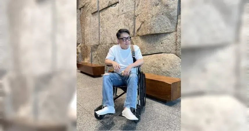 詹惟中突PO輪椅照曝病況！腳底筋膜炎首度發作：痛到不能著地