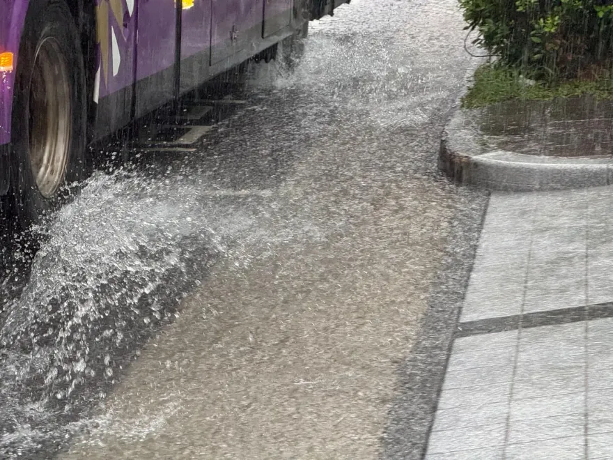 又悶又熱！今明兩天「3下雨熱區」曝光　10縣市發布橙色高溫警報