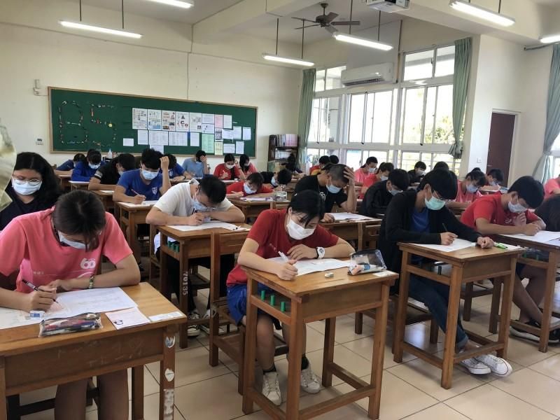 快訊/涉抄國外網站？統測英語考題「複製貼上」隻字未改　測驗中心：將釐清