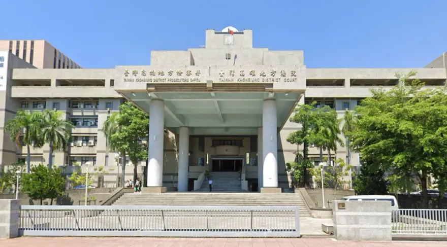 快訊/校長竟是偷拍狼！辦公室及住處搜出偷拍片　遭羈押禁見停職處分