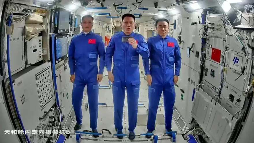 影/神舟十七號結束188天「太空出差」　預計下午5點著陸