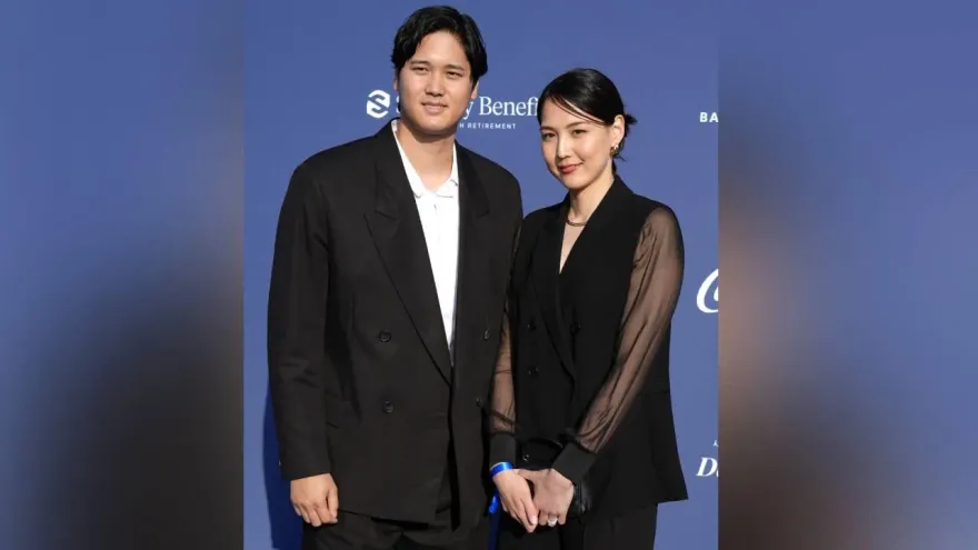 影/大谷休兵偕美妻出席道奇活動　2人左手無名指鑽戒放閃