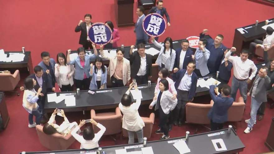 藍白聯手再1勝！漲電價要立院同意　電業法逕付二讀