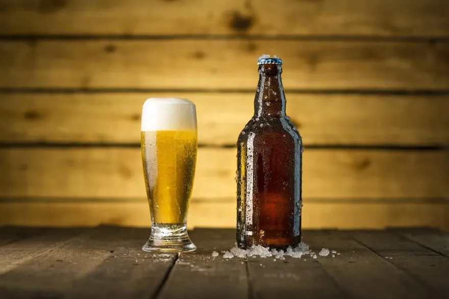 喝2罐9%酒…濃度變18%！　網友笑翻：4杯28度水倒在一起就煮沸了