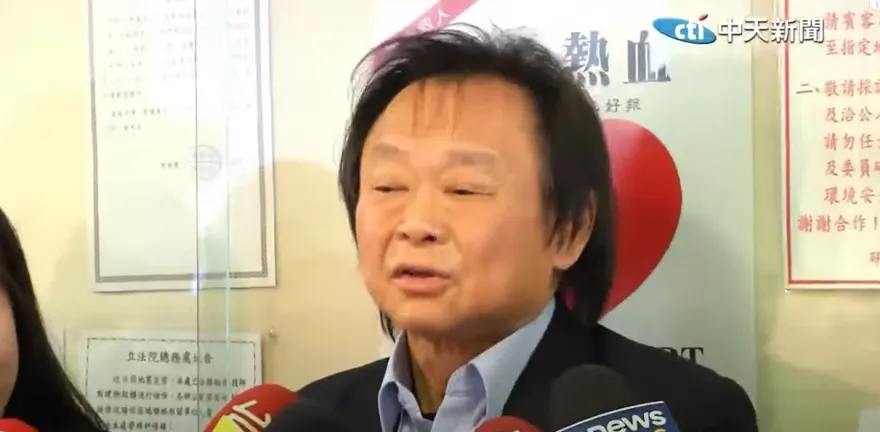 護航台智光不只陳重文？李慶元也被點名　險些和王世堅「拿椅子互毆」