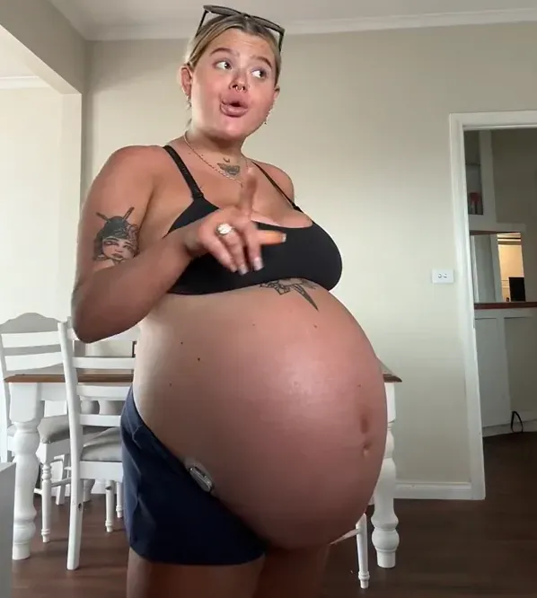 媽媽辛苦了！女子懷胎8月挺「超巨孕肚」拍片　網驚：妳確定不是懷了8年？