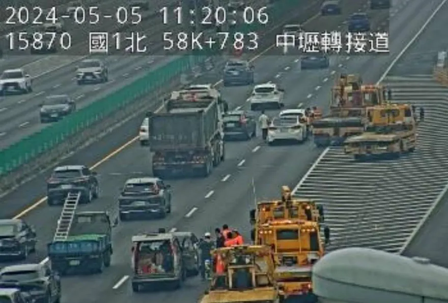 快訊/假日出遊注意！國1北向中壢段「2車追撞」佔用外線　回堵5公里